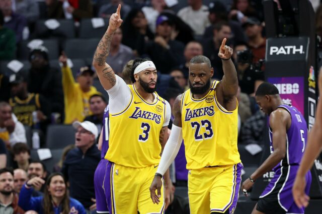 Berichten zufolge machen sich LeBron James und Anthony Davis zunehmend Sorgen um den Kader der Lakers

