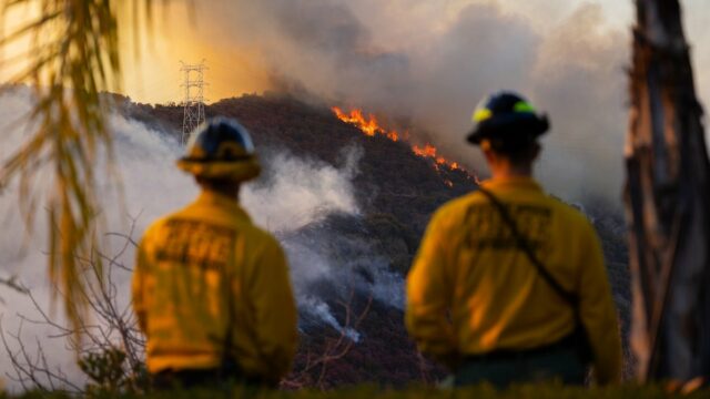 Brände in Los Angeles: Kein Auftritt in Santa Ana, da die Warnungen vor der roten Flagge auslaufen und die Luftfeuchtigkeit diese Woche ansteigt

