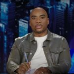 Charlamagne zu Gott scherzt, dass er AOC vermisst, wenn sie "nach Nicaragua deportiert wird", nachdem er sich geweigert hat, an der Amtseinführung von Trump teilzunehmen | Video