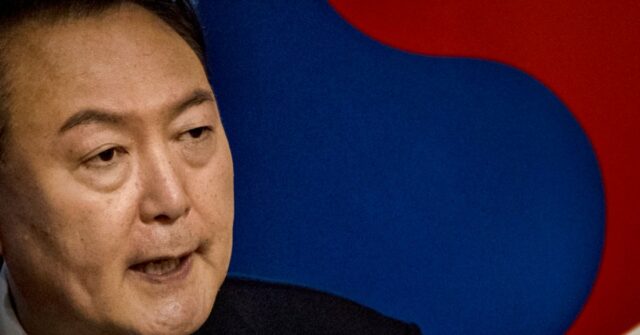 Südkorea verhaftet schließlich den angeklagten Präsidenten Yoon Suk-Yeol wegen Aufstands

