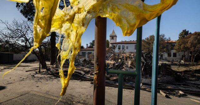 Kolumne: Der Brand in Palisades hat ihr Klassenzimmer zerstört. Ihr Lehrer versucht, es ihnen zurückzugeben

