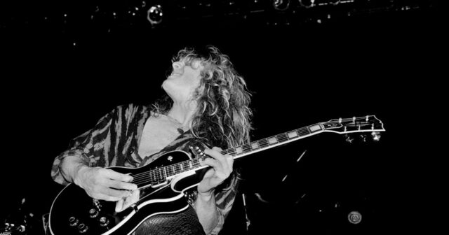 John Sykes, Gitarrist und Hair-Metal-Hitmacher der Band Whitesnake, ist im Alter von 65 Jahren gestorben

