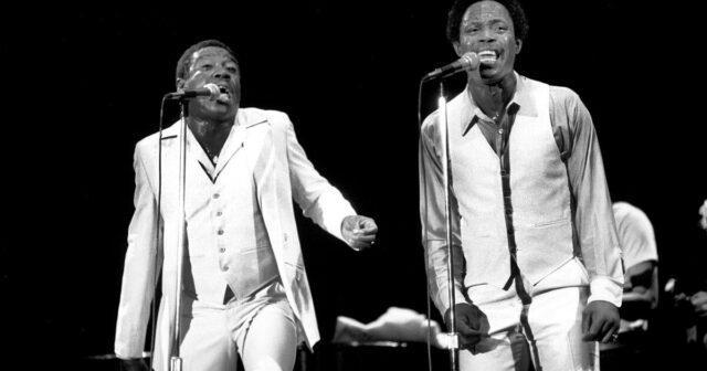 Sam Moore, die Hälfte des R&B-Duos Sam & Dave aus den 60er Jahren, stirbt im Alter von 89 Jahren

