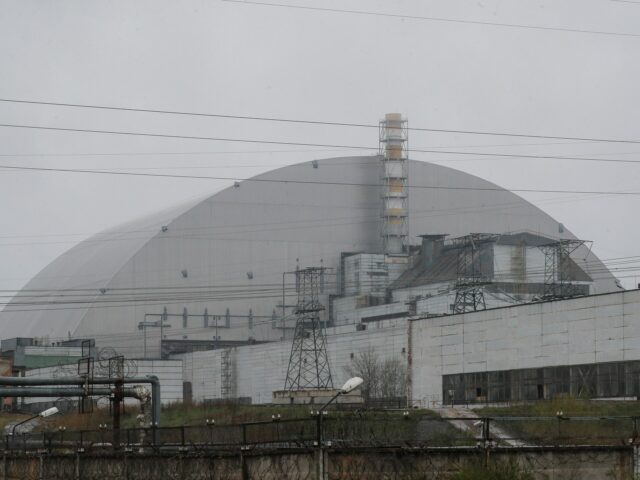 Drohnen schlägt das Kernkraftwerk von Chornobyl in der Ukraine, Russland sagt, nicht die Schuld zu geben

