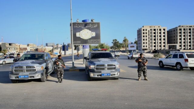 Minister in Libyens National Unit Government verwundet bei Waffenangriff auf das Auto

