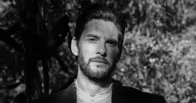 Ben Barnes spricht diese Gerüchte von Sirius Black in der Mitte des Neustarts von "Harry Potter" an.

