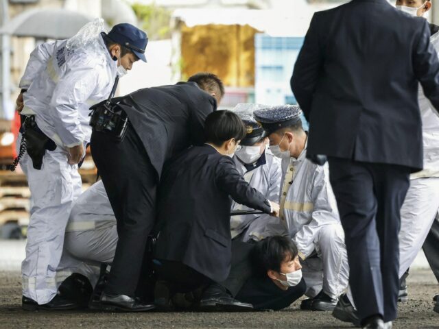 Mann, der die Pfeifbombe in Japans Ex-PM-Kishida warf, nimmt 10 Jahre im Gefängnis.

