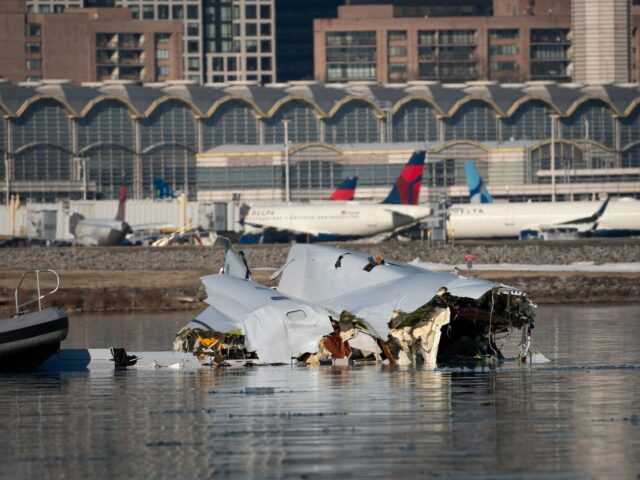 Können KI und automatisierte Flugzeuge dazu beitragen, Flugzeugunfälle zu verhindern?

