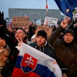 Die Proteste in der Slowakei gegen Premierminister FICOS Pro-Russland werden fortgesetzt