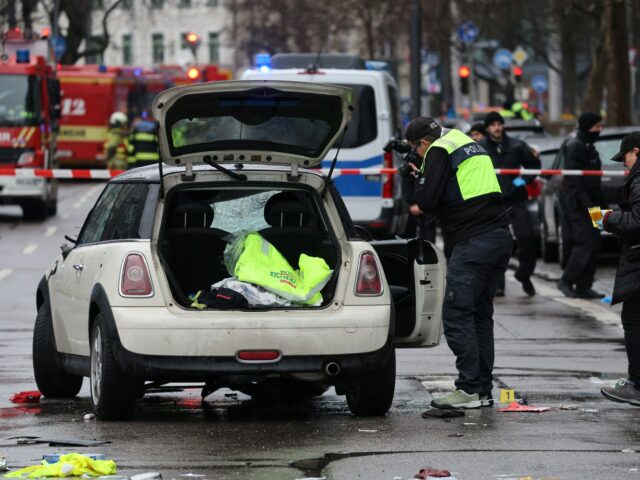 Mutter, Tochter stirbt, nachdem er im München -Auto Ramming verletzt wurde

