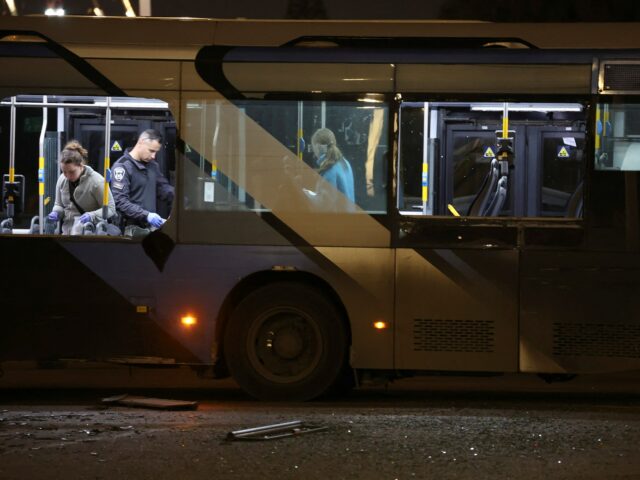 Bussexplosion in Israels Tel Aviv: Was ist passiert und was wir bisher wissen

