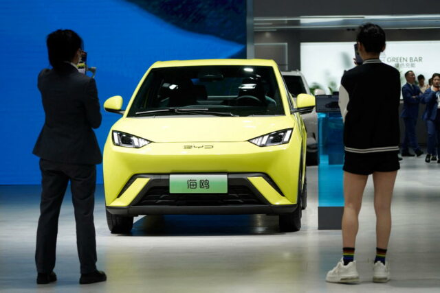 Der chinesische EV-Hersteller Byd verspricht, alle seine Modelle selbst zu fahren

