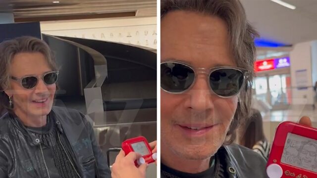 Rick Springfield spricht in den letzten Flugstörungen, sagt nur, ich muss damit rollen

