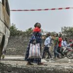 Die kongolesische Armee versucht, von Ruanda unterstützte Rebellen bei Kämpfen abzuwehren, bei denen rund 700 Menschen getötet wurden