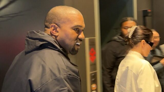 Kanye West neckt den Super Bowl -Auftritt in New Orleans

