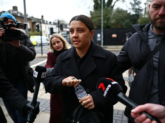 Chelsea -Star Sam Kerr wird vor Gericht gestellt, der beschuldigt wird, Polizisten rassistisch belästigt zu haben

