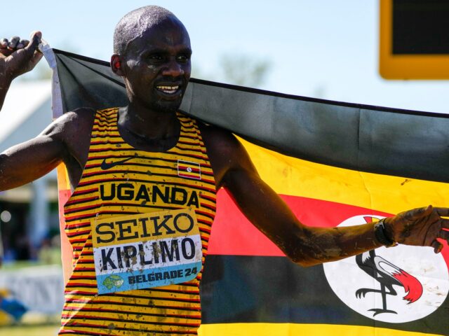 Ugandas Jacob Kiplimo schlägt den Halbmarathon -Weltrekord durch

