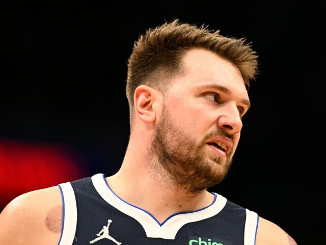 Warum wurde Luka Doncic gegen Lakers gehandelt?

