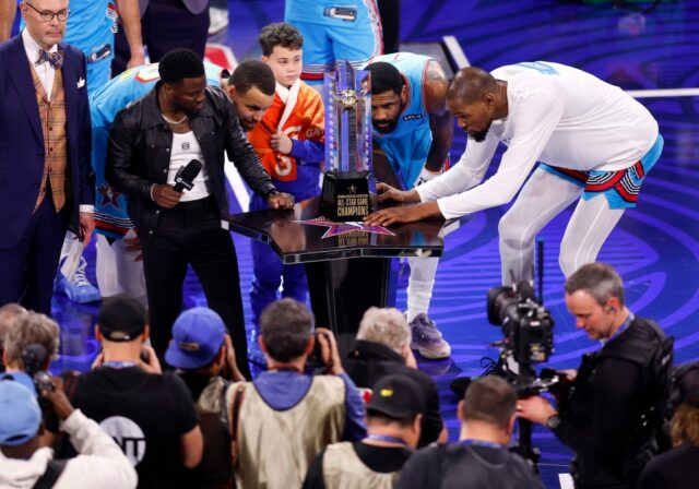 Kevin Durant hat sich mit Steph zusammengetan, fühlt sich Bay Area Love im NBA All-Star-Spiel

