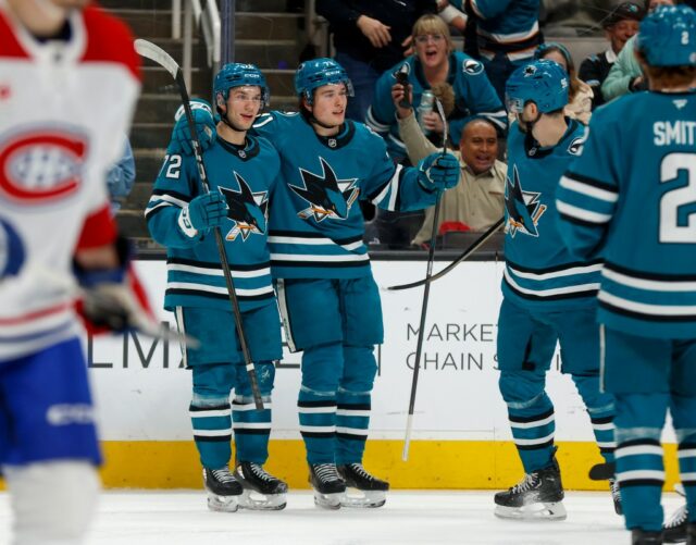 Sharks Rookie erzielt das erste NHL

