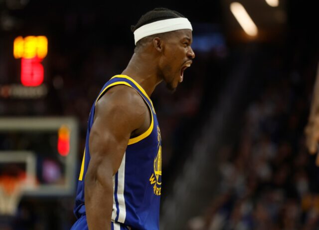 Jimmy Butler feiert lautes Heimdebüt als Warriors Rout Mavericks, 126-102

