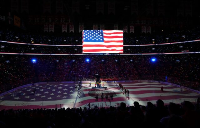 Wird „The Star-Spangled Banner“ ausgebuht, während San Jose Sharks in Kanada sind?

