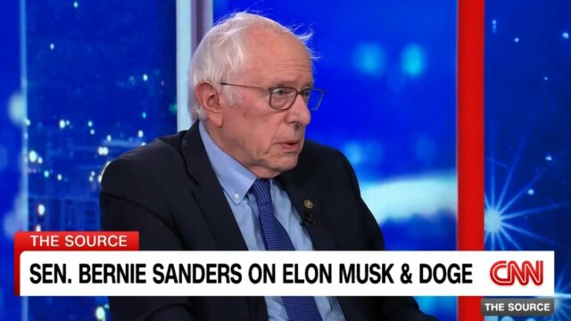 Bernie Sanders warnt vor dem gefährlichen autoritären Staat mit Musk "führt die Show eindeutig" | Video

