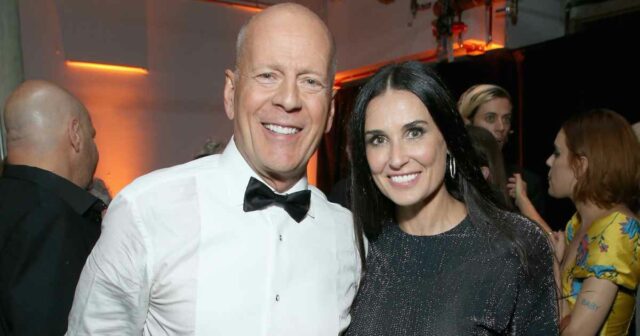 Demi Moore spricht davon, die Familie in einer "anderen Form" mit Ex Bruce Willis zu sein

