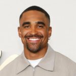 Eagles QB Jalen Hurts sagt, dass das völlig weibliche Team "organisch" aufgetreten ist