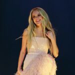 Kelsea Ballerini verschiebt die Datteln der Tour, nachdem das kurze Konzert gekürzt wurde