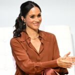 17 große Beinhosen, um den Stil von Meghan Markles reiche Mutter nachzubilden