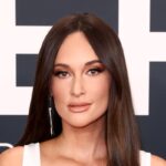 Grammy -Fans bewegen den Topf auf Kacey Musgraves 'Reaktion auf den besten Sieg von Beyoncés Country -Album