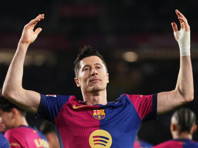 Barcelona Top Laliga US Lewandowski Bestrafungssiegel Rayo Vallecano Sieg

