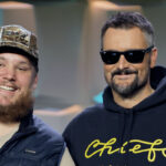 Eric Church & Luke Combs erhalten einen humanitären Preis für das Hégragan Héragan -Konzert Hélène