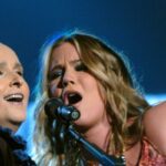 Exklusiv: Joss Stone erinnert sich an die legendäre Grammys -Aufführung von 2005 mit Melissa Ethridge vor ihrer Reihe