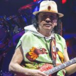 Santana veröffentlichte ein neues retrospektives Album "Sentient" mit Smokey Robinson, Miles Davis und mehr