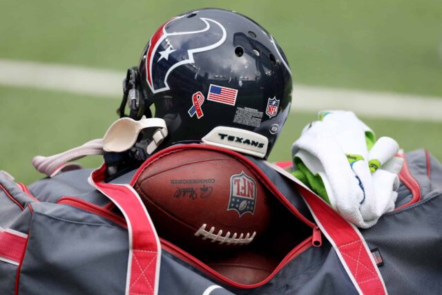 Texaner unterschreiben Veteran Long Snapper für Futures Deal

