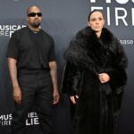 BTS aus Kanye West und Bianca Censori 2025 Grammys roter Teppich