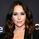 Jennifer Love Hewitt teilt ein Selfie ohne Make -up zu Ehren des 46. Jubiläums