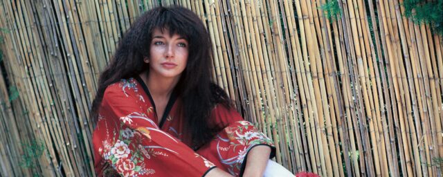 An diesem Tag im Jahr 1978 veröffentlichte Kate Bush das erste Album mit "Wuthering Heights", das ein World Festival erzeugt

