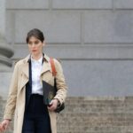 Lizzy Caplan sagt, dass der Beitritt zu Robert de Niro in Netflix '"Zero Day" "so nah an einer Offensichtlichkeit war, wie Sie es bekommen können".