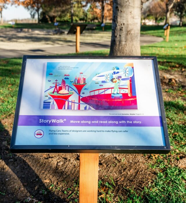 Nehmen Sie einen Storywalk in Milpitas 'Murphy Park

