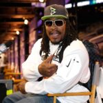 Marshawn Lynch enthüllt, wer er im Super Bowl verwurzelt ist