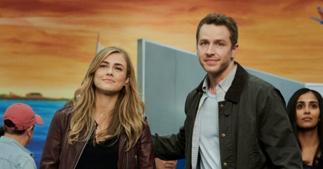 Josh Dallas de Manifest lehrte Melissa Roxburgh auf dem Kopf einer Show

