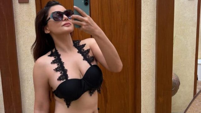 ‘Loving My Curves’: Actress Minissha Lamba Rocks Black Bikini Like a Pro, Shares Sexy Mirror Selfies on Instagram (See Pics)