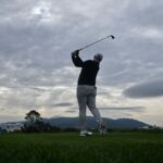 Sepp Straka führt um 3 am Pebble Beach, als das raues Wetter das Wochenende erwartet