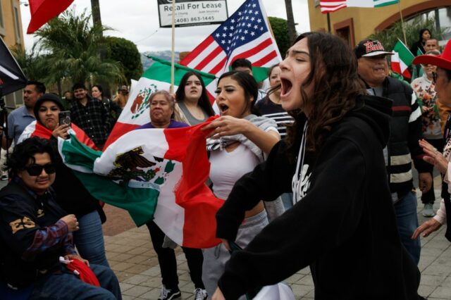 Gemeindemitglieder, Studenten versammeln sich von San Jose nach Oakland zur Unterstützung von Einwanderern

