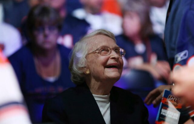 Der Besitzer von Chicago Bears Virginia McCaskey stirbt bei 102

