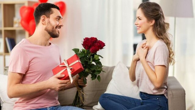 Beachten Sie die Frau in Ihrem Leben mit diesen Valentinstagsgeschenken

