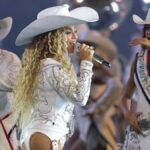 Beyoncé errichtet nach den Siegen in Grammy eine Tour durch 22 Dates "Cowboy Carter"